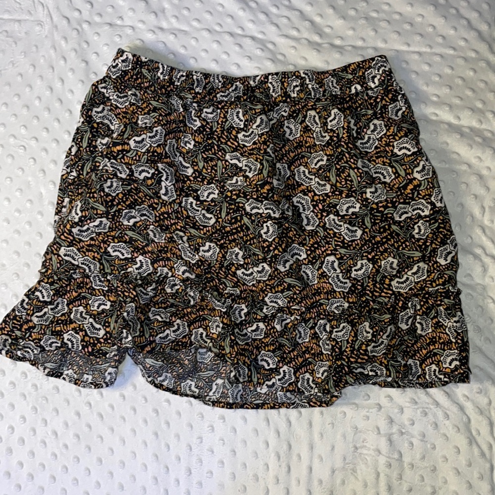 Size large skirt with pockets